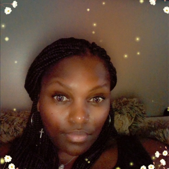 Meet your Posher, Stacey - Picture 1 of 1